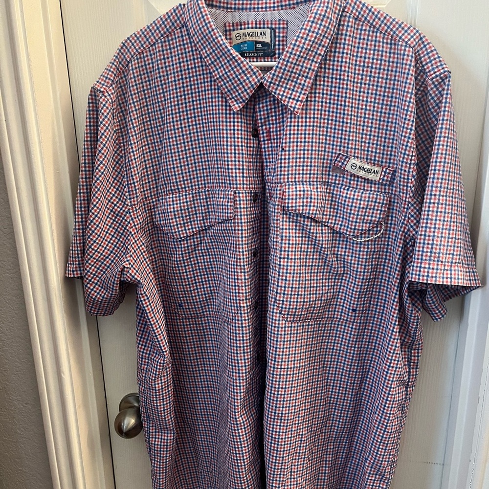 Magellan Outdoors Red and Blue Casual Button Down Shirt